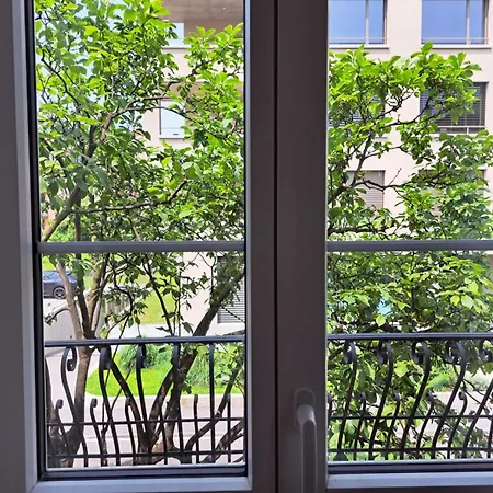 Sestante By Quokka 360 - A Garden In The Town Centre Apartment *